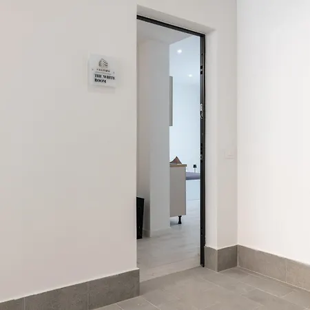 Apartment Guesthost - Casa Perni *