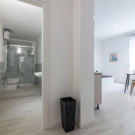 Guesthost - Casa Perni Apartment *