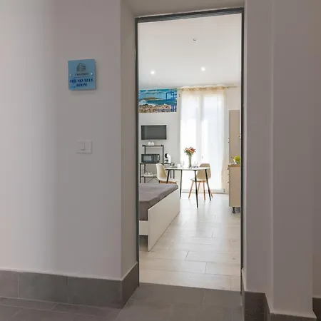 Apartment Guesthost - Casa Perni *